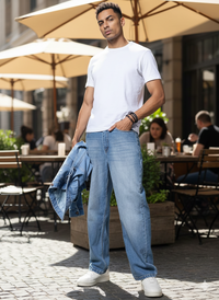Men Straight Fit Mid Rise Blue Jeans