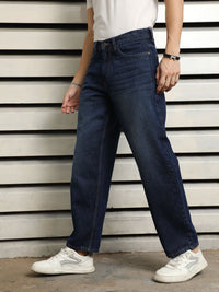 Men Straight Fit Mid Rise Blue Jeans